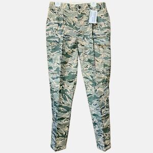 Digital Camouflage Cargo Utility Pants in Green/Tan Men’s Multiple Sizes